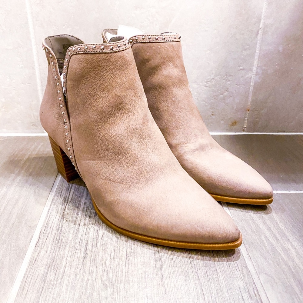 Sole society taupe ankle boot